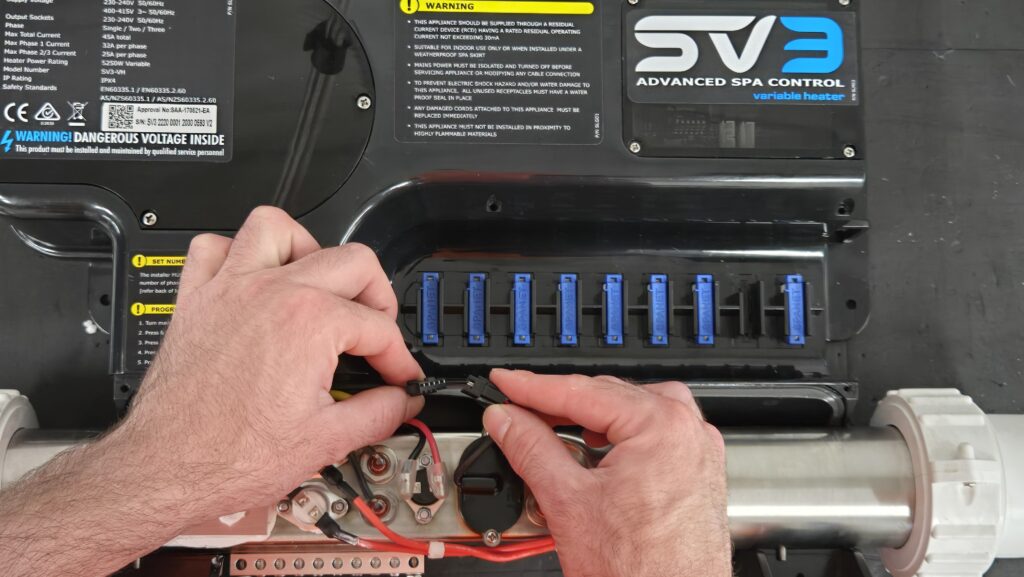 Clipping sensor fly lead